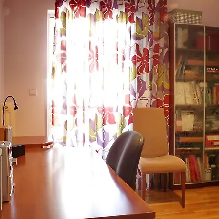 Family Apartment In Sepolia Athens