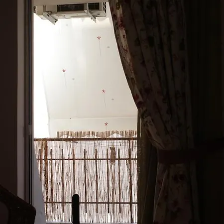 Family Apartment In Sepolia Athens